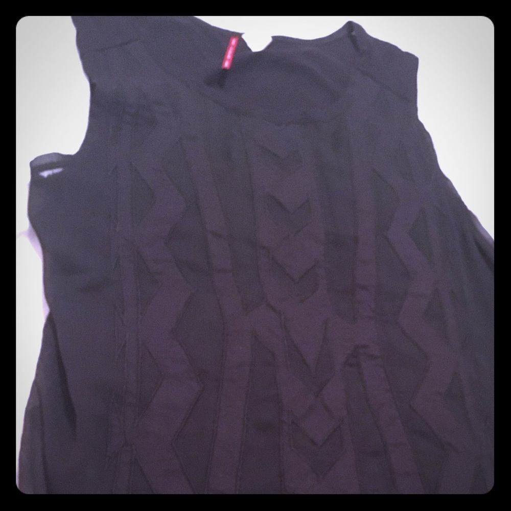 Element black tank w/ sheer cut out design